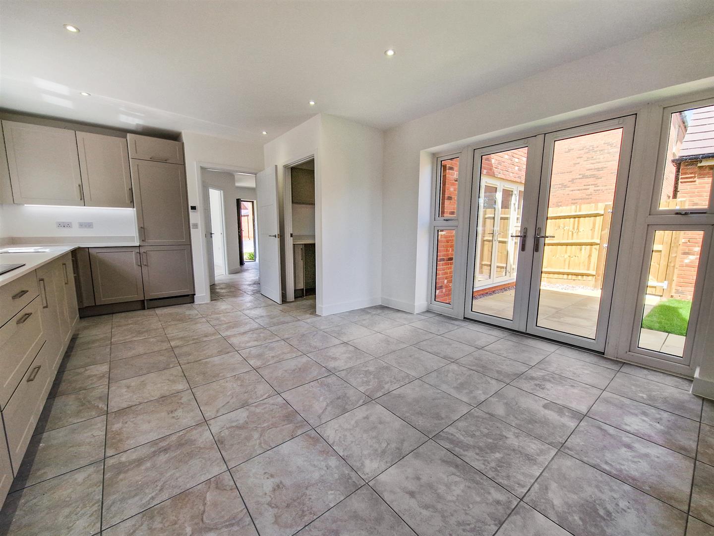 4 bed property in Morinsbury Road, Bedford